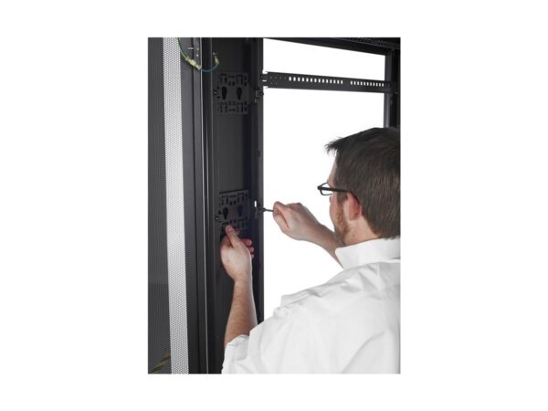 APC Accessory Bracket for Cable Management in NetShelter SV