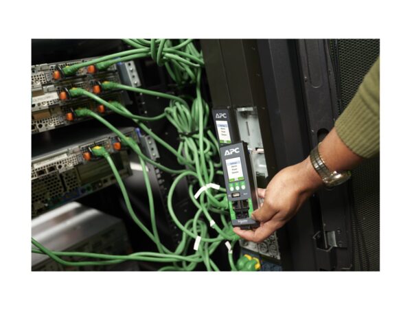 APC NetShelter Rack PDU Advanced Metered 7.4kW 1PH 230V 32A 332P6 40 Outlets