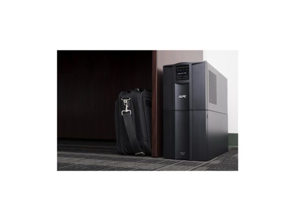 APC SmartConnect UPS SMT 2200 VA Tower