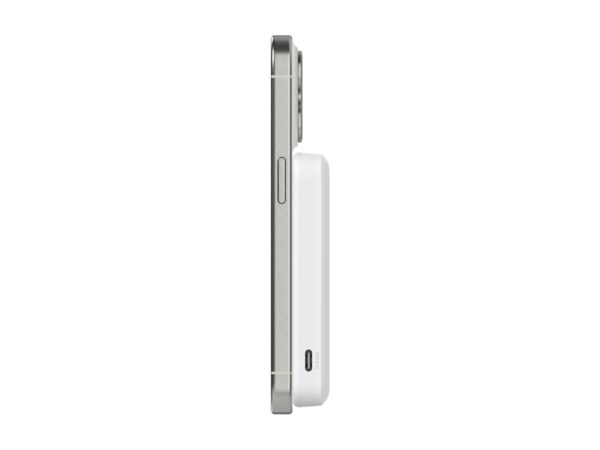 BELKIN 8k Qi2 MagSafe Compatible Powerbank with kickstand