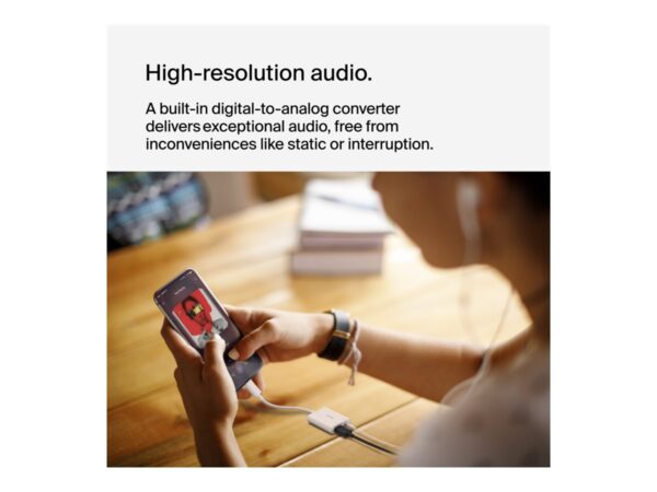 BELKIN Rockstar 3.5mm Audio + USB-C Charge Adapter