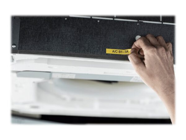 BROTHER PT-E110VP Etiqueteuse portable pour les electriciens livree avec mallette de transport et adaptateur secteur
