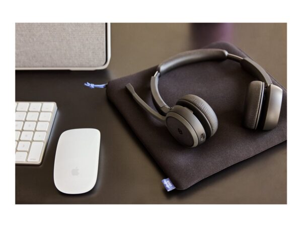 CISCO 722 Wireless Dual On-ear Headset USB-A Bundle-Carbon Black