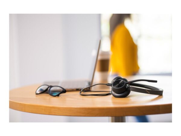 HP Poly Voyager 4320 USB-C Headset +BT700 dongle