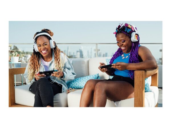 LOGITECH A30 – WHITE/PURPLE – EMEA