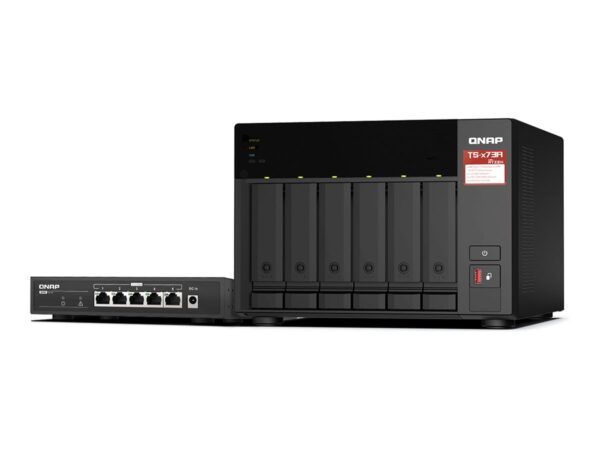 QNAP Bundle NAS TS-673A 6 baies AMD Ryzen Embedded V1500B 2.5G + Switch QSW-1105-ST 5 ports 2.5G