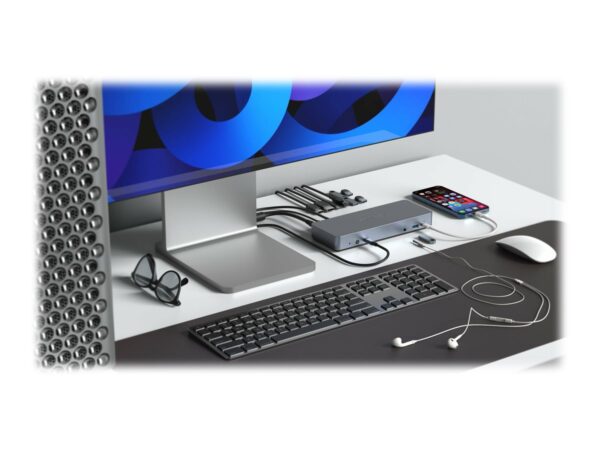 TARGUS HyperDrive WWCB 14-in-1 Triple Video Docking Station – For MST enabled devices