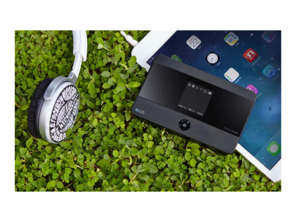 TP-LINK M7350 – Point daccès mobile Routeur — 4G LTE – 150 Mbits/s – 802.11n