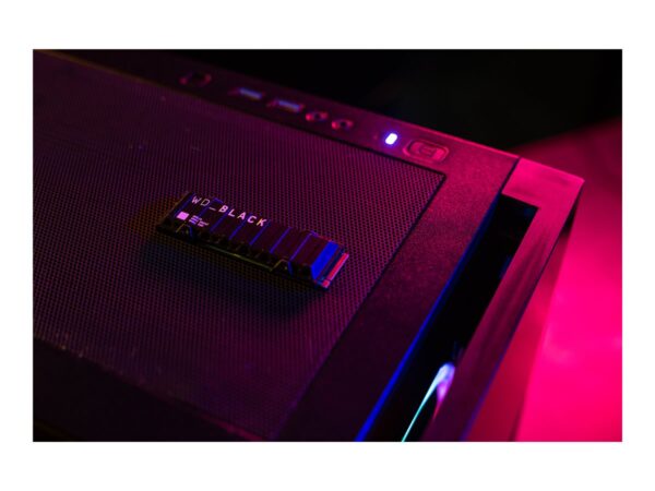 WD Black 1To SN850 NVMe SSD Supremely Fast PCIe Gen4 x4 M.2 with heatsink internal single-packed